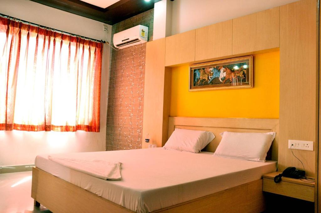 Hotel Ganga View Haridwār Habitación foto
